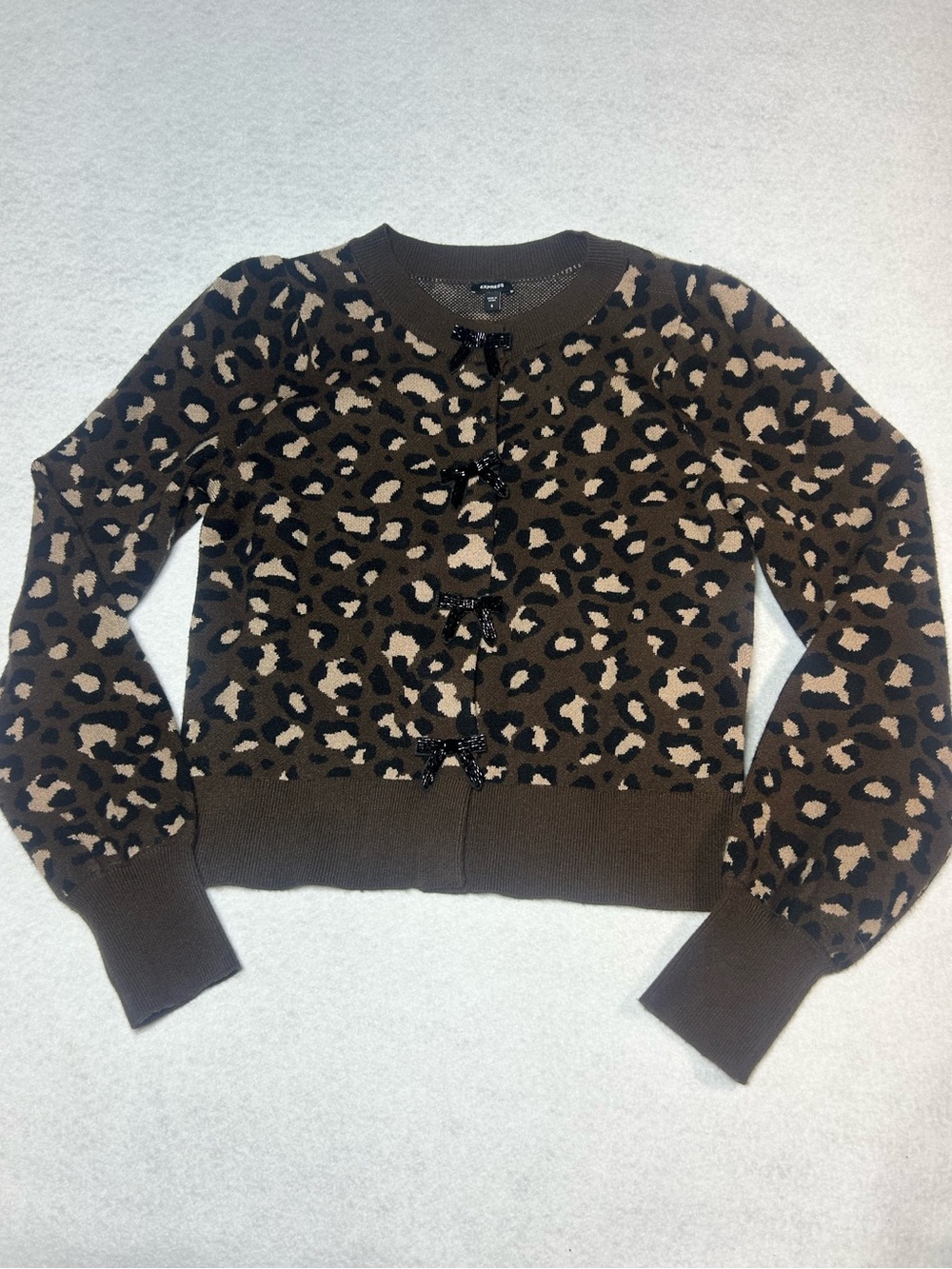 Express leopard beaded bow Sweater size S